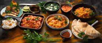 Des grillades du Nord aux curry du Sud laissez-vous tenter par un voyage savoureux
au cœur de la cuisine indienne.
Réservez votre table